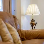 Bright 3Bdr Apt Near Swiss Cottage