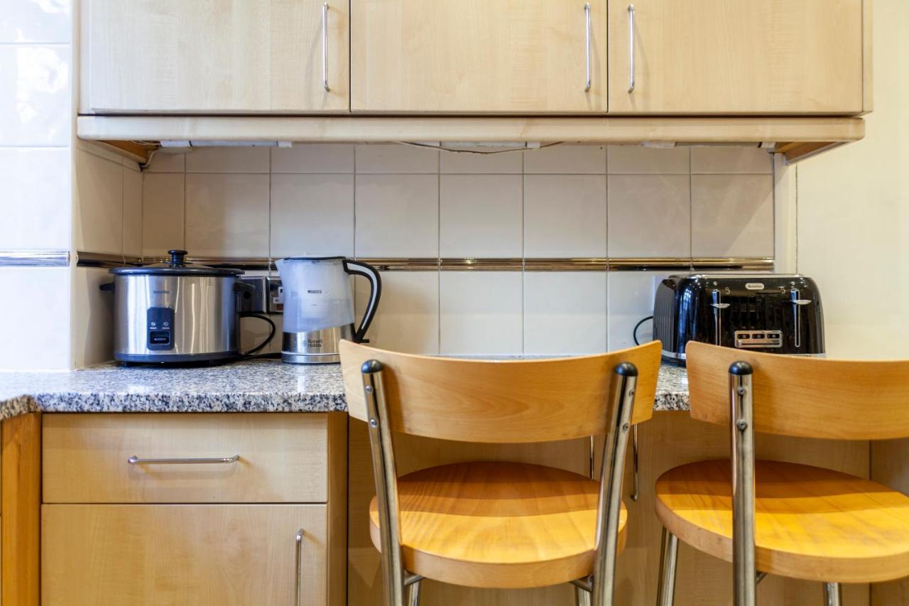 Bright 3bdr Near Swiss Appartamento Londra